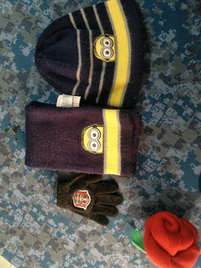 衣服帽子上面的毛怎么梳理,帽子起球处理的小妙招