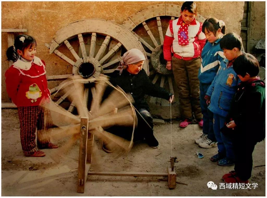 母亲的纺车视频,母亲故事内容