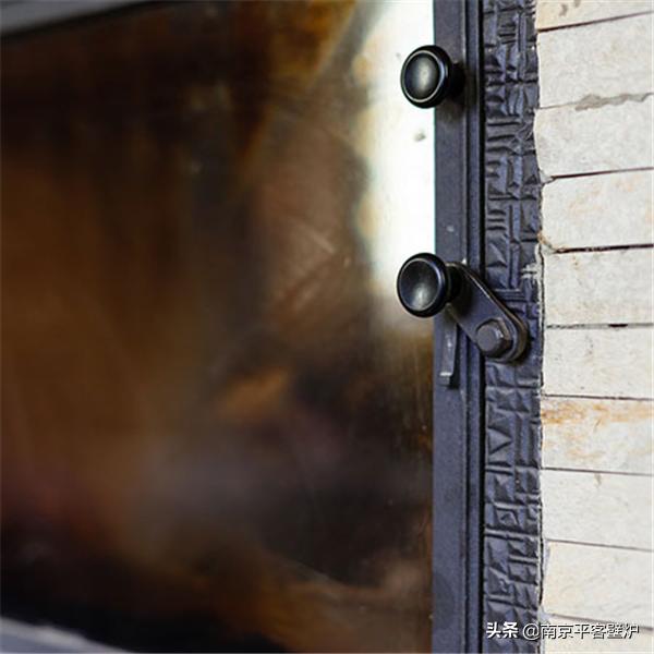 壁炉玻璃门清洗妙招,如何去除壁炉玻璃上的污垢