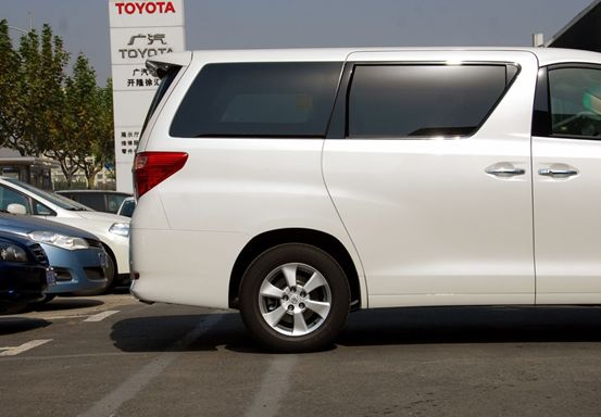 富豪的入场券丰田埃尔法,富人的入场券汽车中的头等舱