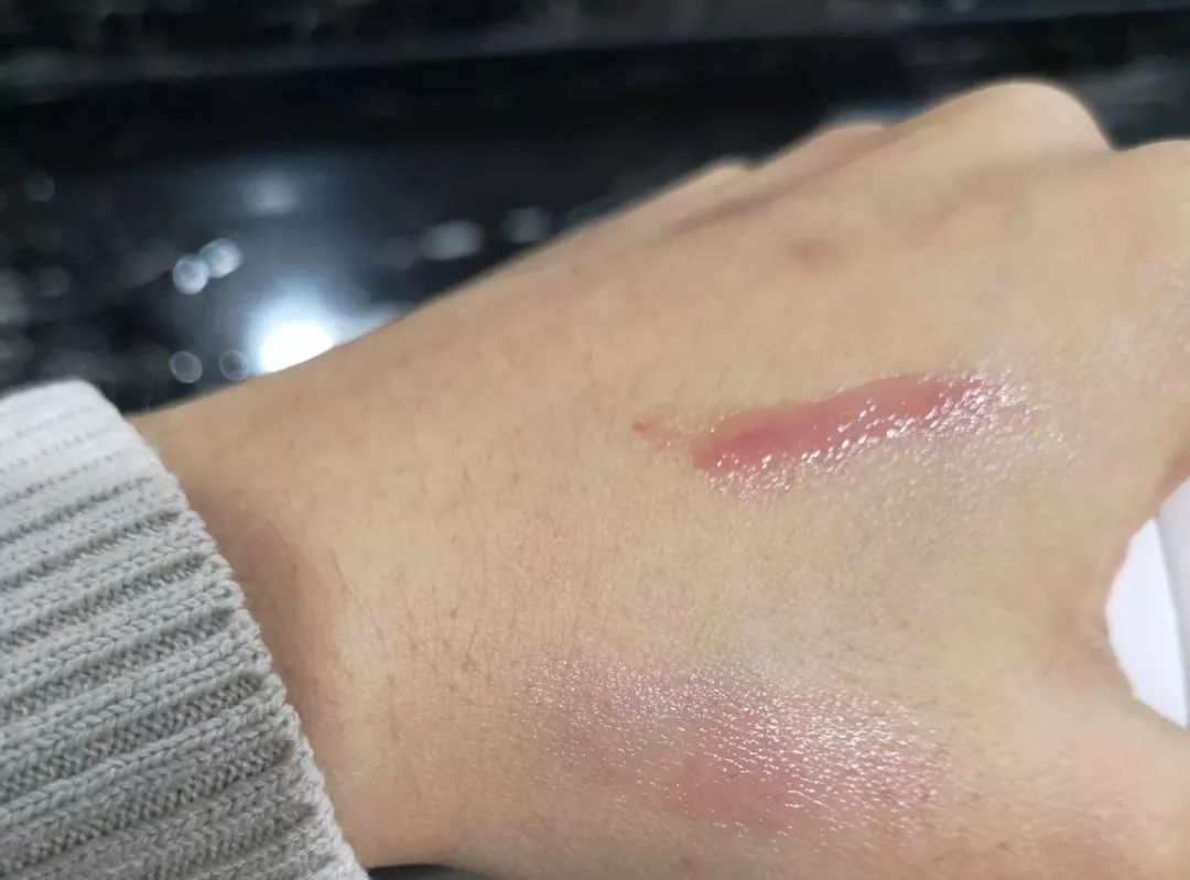 从金融白领到护肤匠人，我花7年时间研发出真正的纯植物口红