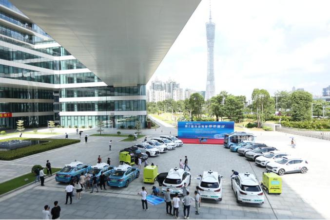 无接触机器人防疫,智能无人快递车抗疫