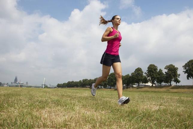 剧烈运动后恶心想吐全身无力还晕,运动完恶心想吐还能继续运动吗
