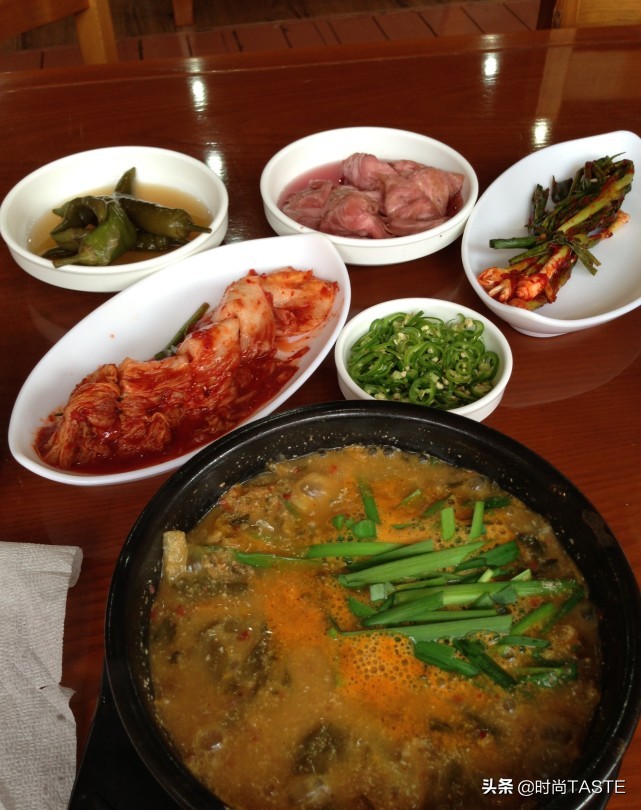 为什么韩国女生都很有少女感,韩国女生为什么皮肤都那么白