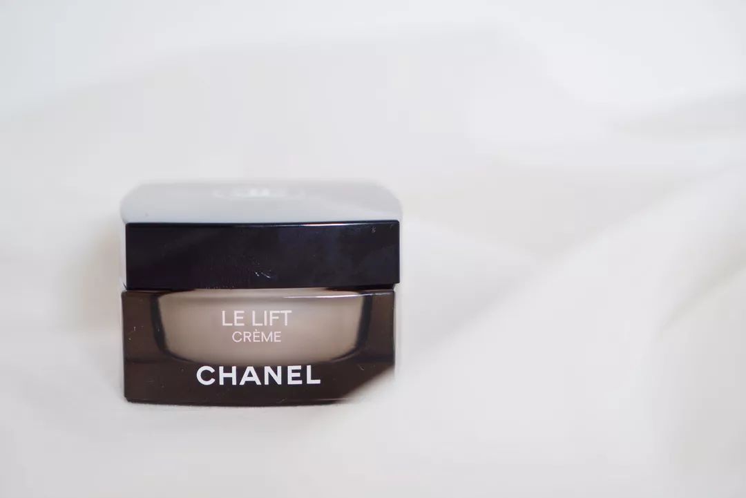 秋冬季哪款面霜好用,秋冬适合干皮补水锁水最好的面霜