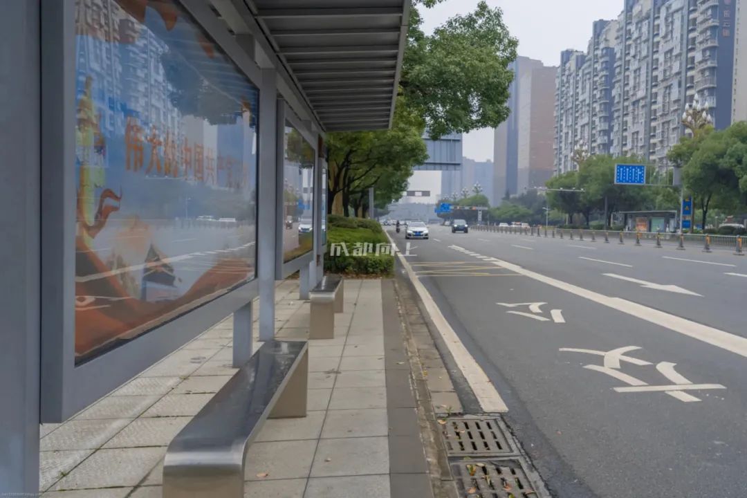 成都二圈层公交车对比,成都二圈层双流和龙泉谁更强