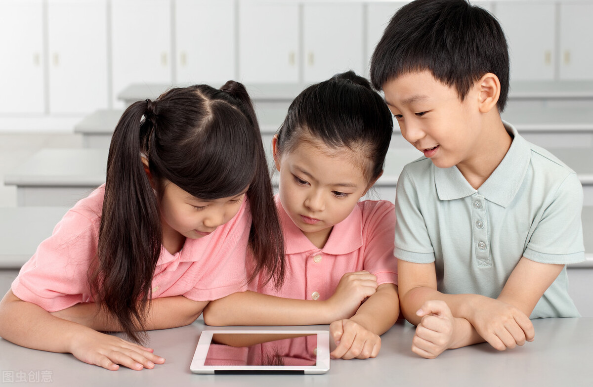 学英语新东方和学而思哪个好,英语新东方与学而思哪个好