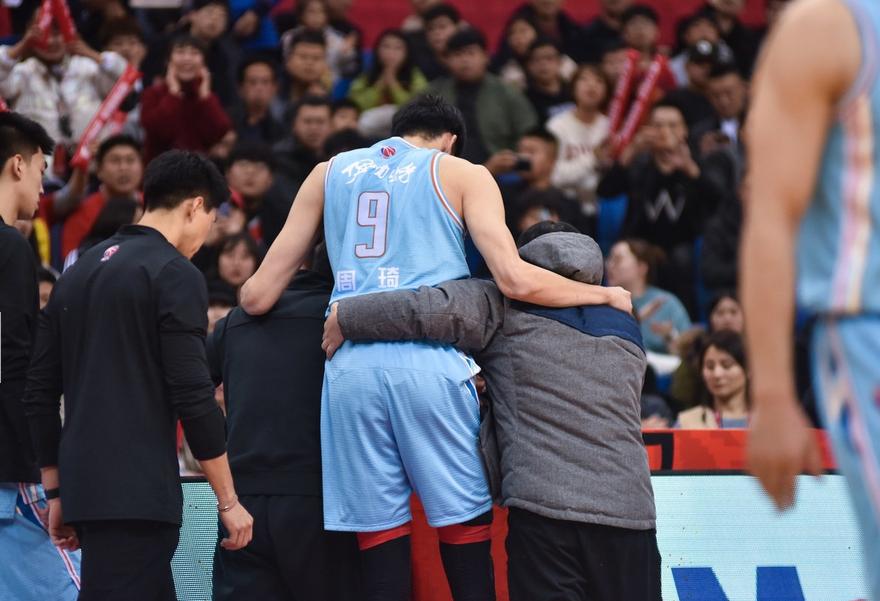 周琦伤情更新视频,周琦最新消息伤病恢复