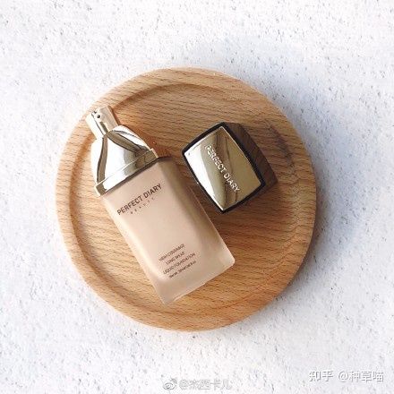 粉底液推荐学生平价油皮痘肌持久,5款粉底液测评快来对号入座