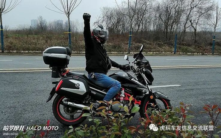 voge无极500r和豪爵铃木gsx250r,隆鑫voge大单缸