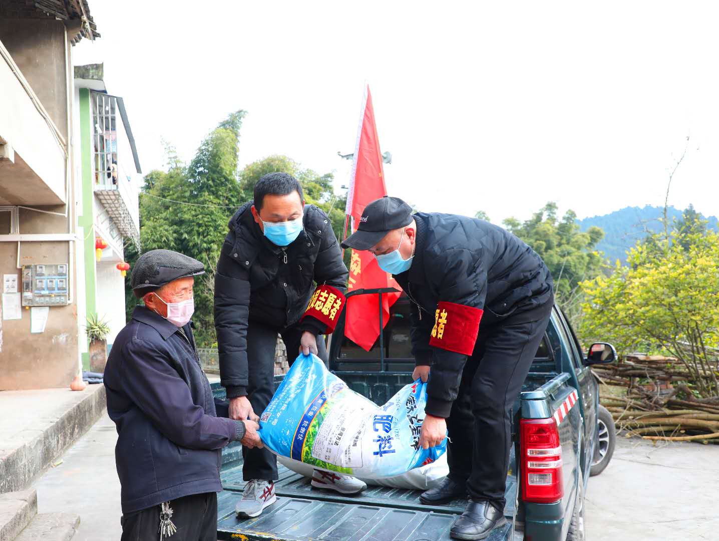 西充：一手抓疫情防控 一手谋划备春耕