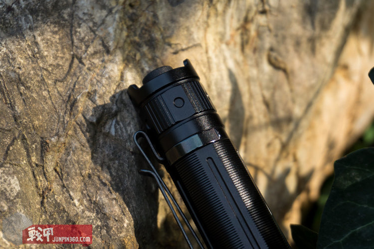 fenix菲尼克斯pd36rv2.0,fenix手电pd40r与pd36r哪个好