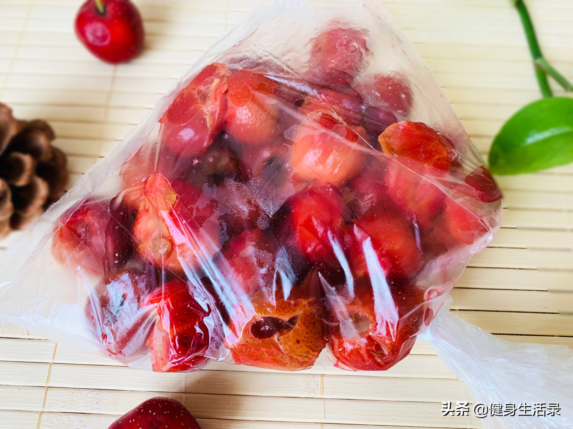 新鲜山楂怎么做冻山楂,新鲜山楂怎么做山楂罐头