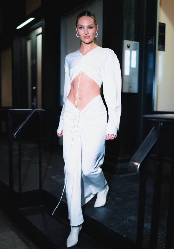 超模糖糖穿裙子视频,糖糖维密走秀写真