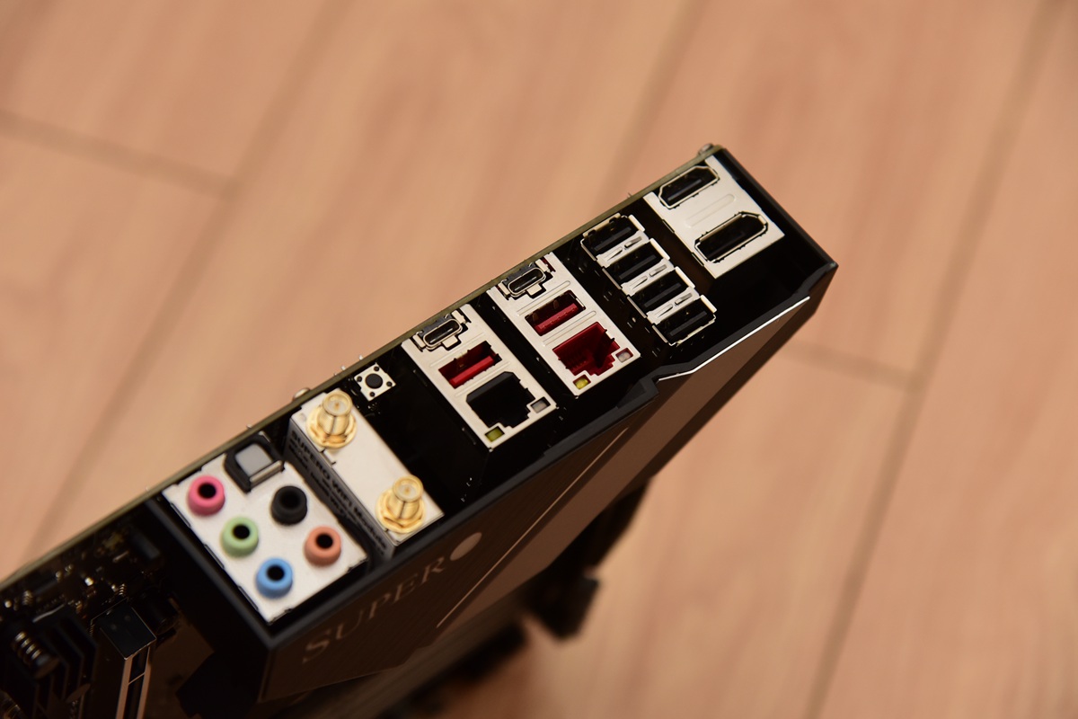 提升7700k单核性能,核显hd750和uhd750哪个好