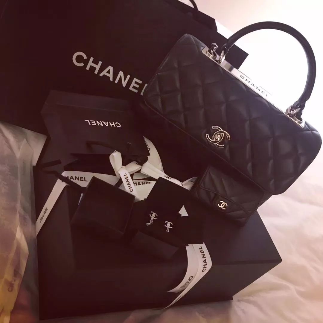 女人一生一定要买个香奈儿,女人一定要有一只香奈儿包包