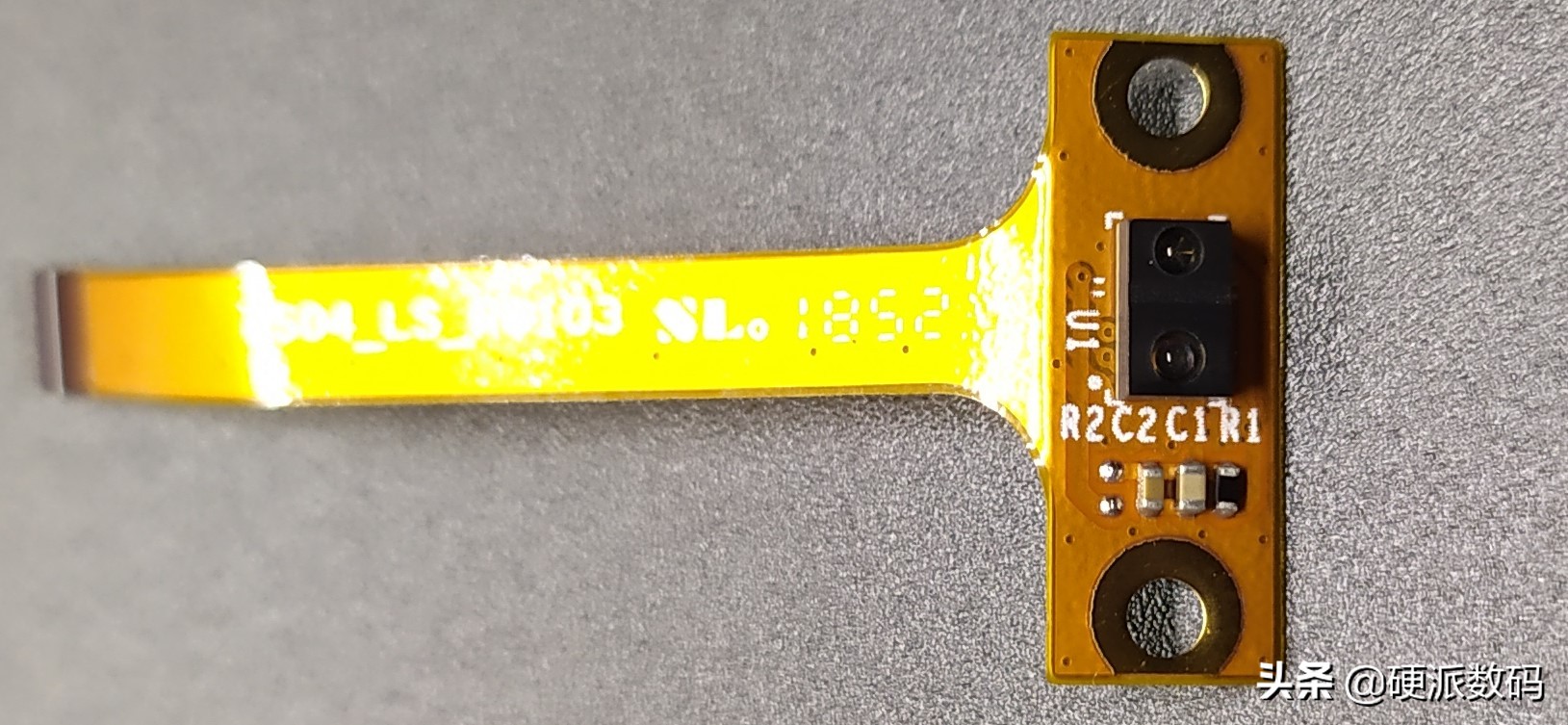 拆解小爱触屏音箱8,小米小爱触屏音箱拆机