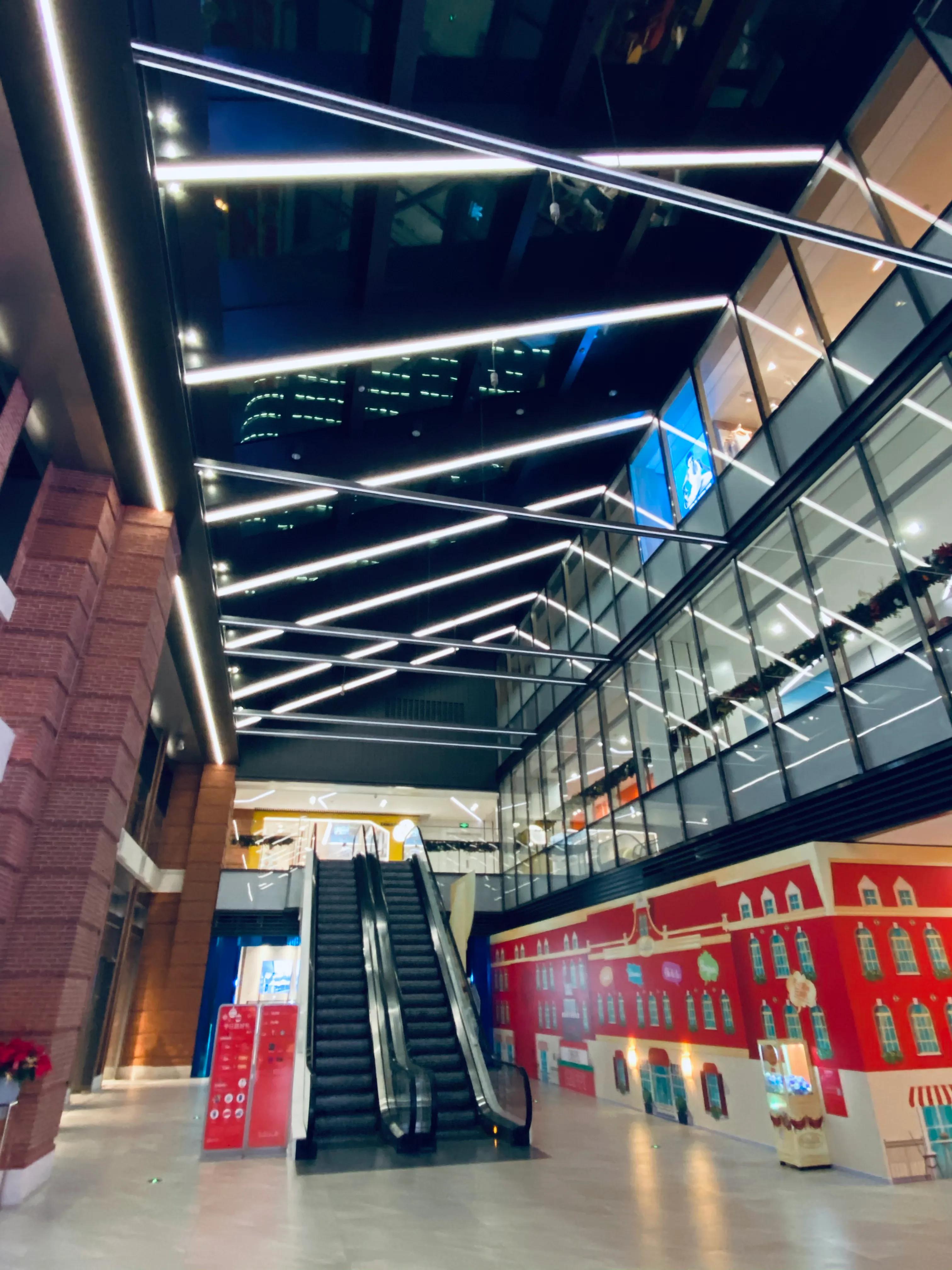 上海中环广场鬼冢虎,上海中环广场照片