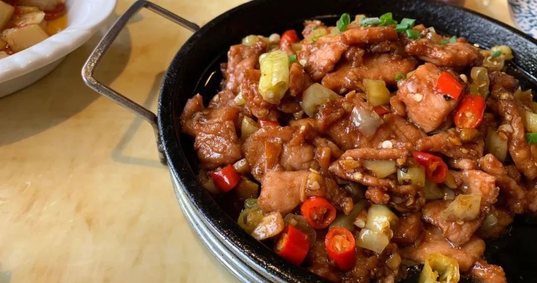 享受这个城市的美好,感受长沙这座不夜城