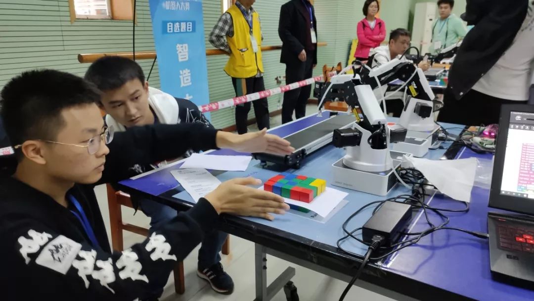 哪个大学机器人厉害,谁家的机器人更厉害