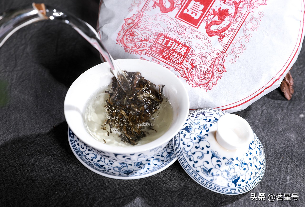 如何识别冰岛古树普洱茶,如何辨别冰岛普洱叶底真假