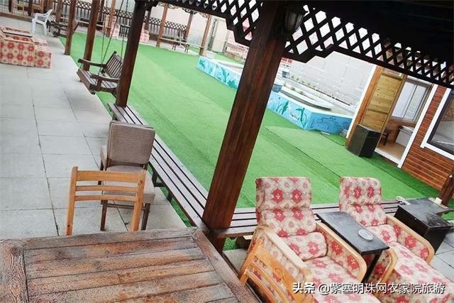 去赶海抓螃蟹海边淋雨捡贝壳,来海边抓螃蟹拾贝壳