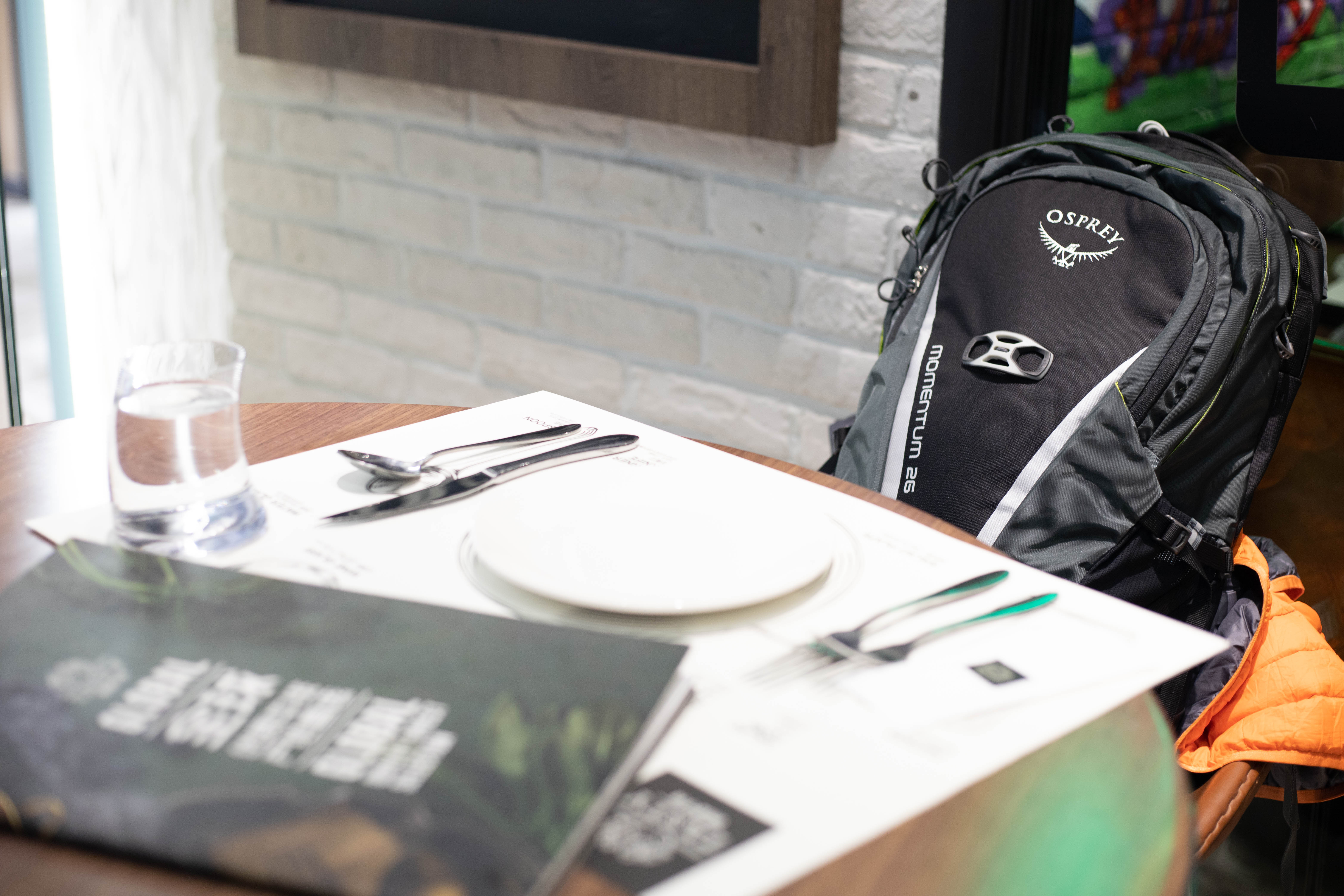 通勤男款双肩包推荐,男人双肩包推荐奢侈品