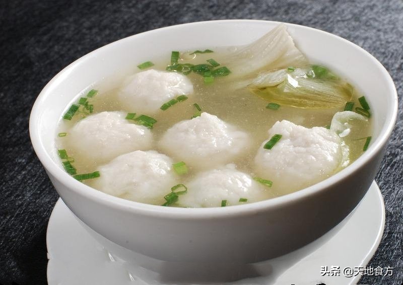 自己制作鱼丸怎么做才爽口q弹,自己做的鱼丸怎么不脆