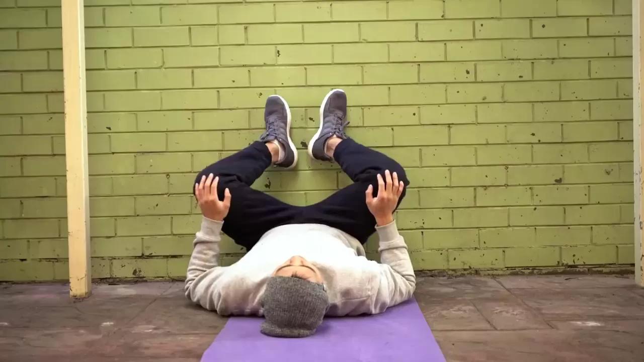 什么动作拉伸腰部,拉伸过程中腰部僵硬