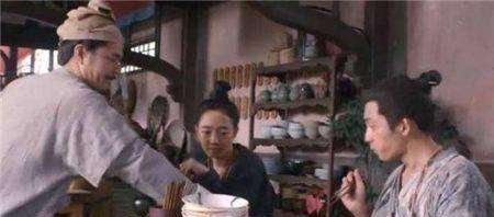 为什么古人拿到银子都要吃一口,为什么古代都用牙咬银子