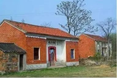 五保户有兄弟死后宅基地归谁所有,五保户的宅基地田地归谁