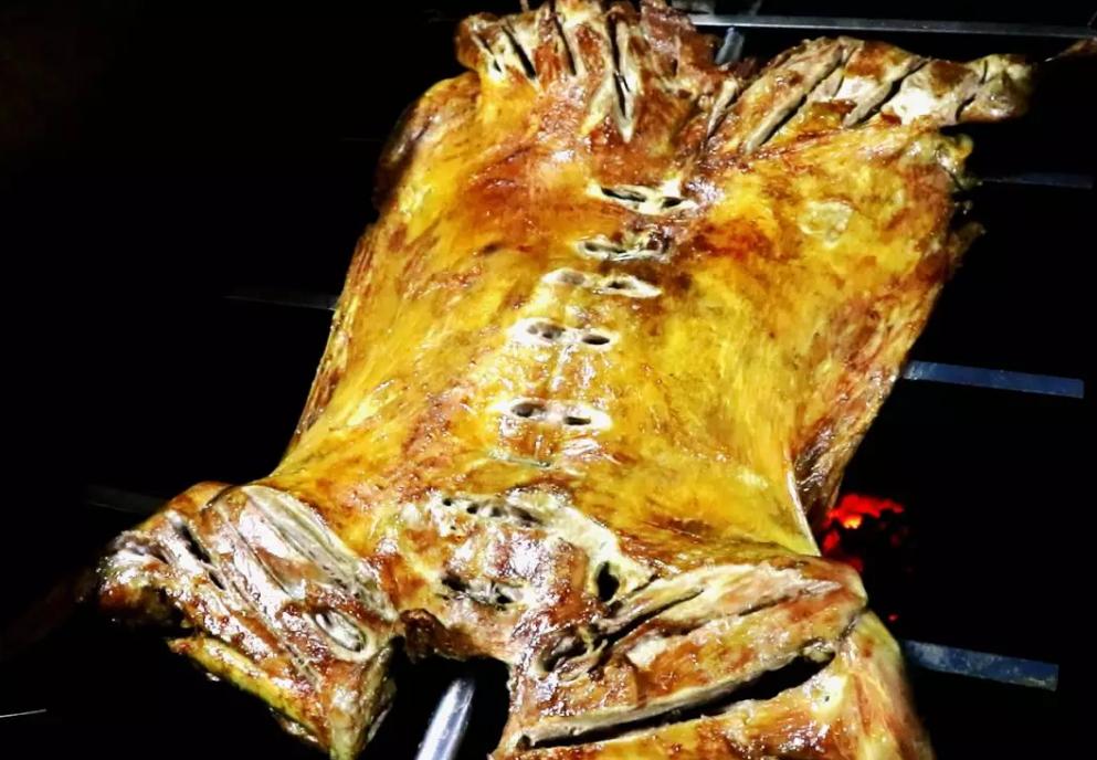 丽湾农庄狮山店烤全羊,狮山小塘烤全羊视频