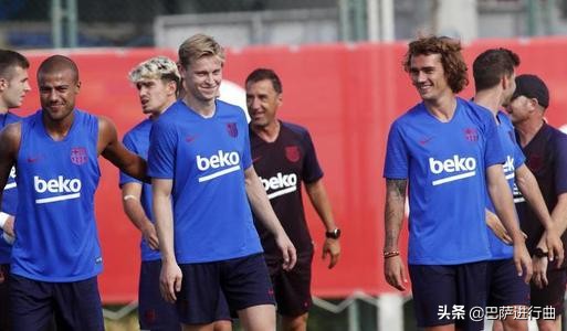 双重隐患或让巴萨走上不归路,巴萨在下赛季是否能崛起