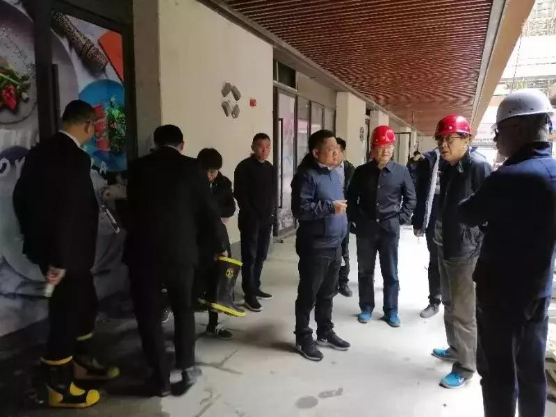 娣崡閲戝湴鑰佹澘绾尝,閲戝湴闆嗗洟绾尝