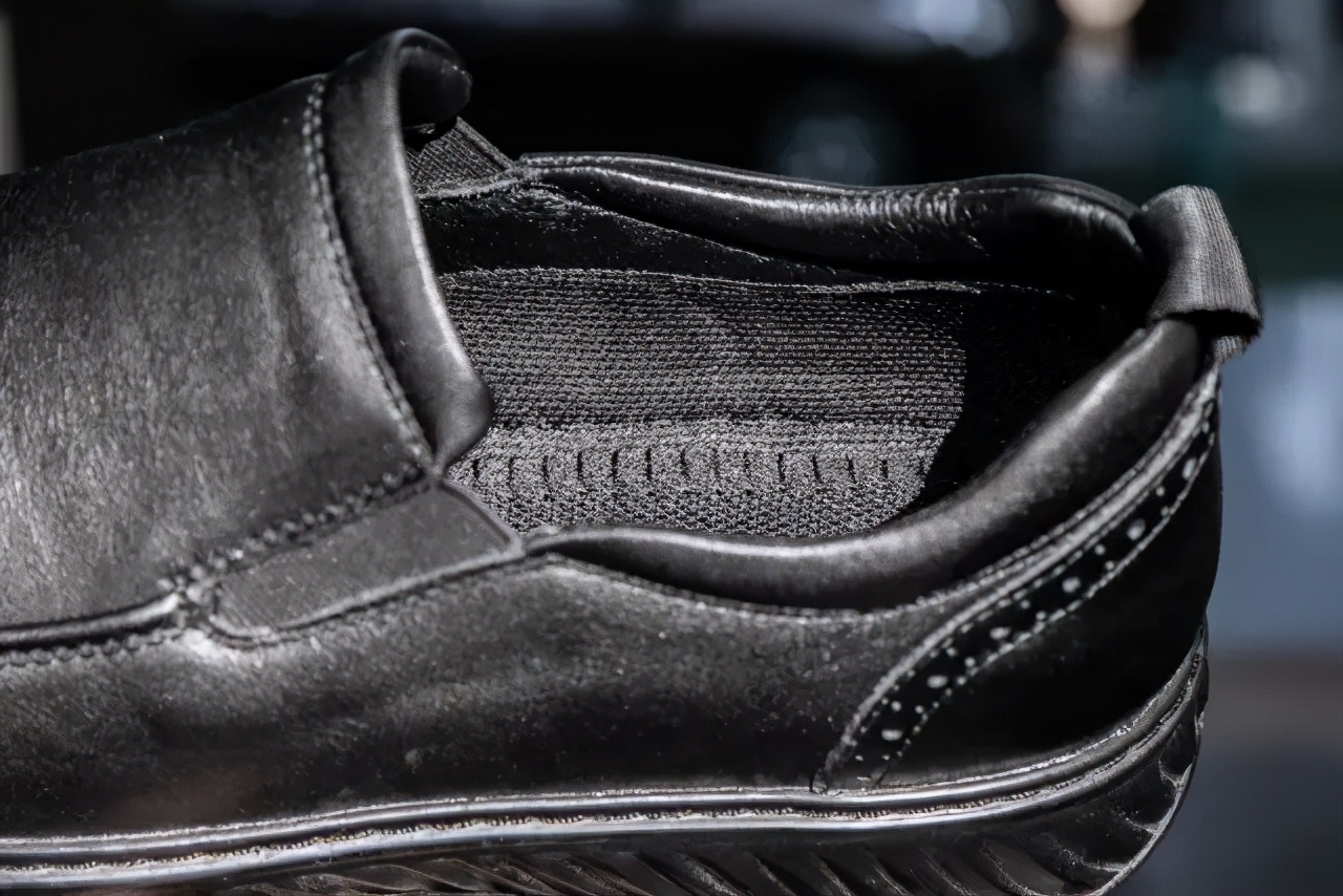 皮鞋透气不臭脚上班穿,皮鞋中的运动鞋