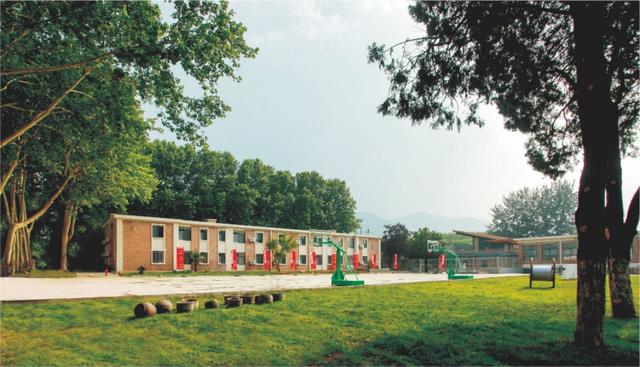 西安丹青易考美术培训学校照片,西安丹青易考美术学校有几所