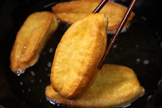 想吃油条不用出去买了手把手教你,油条商业版开店配方比例