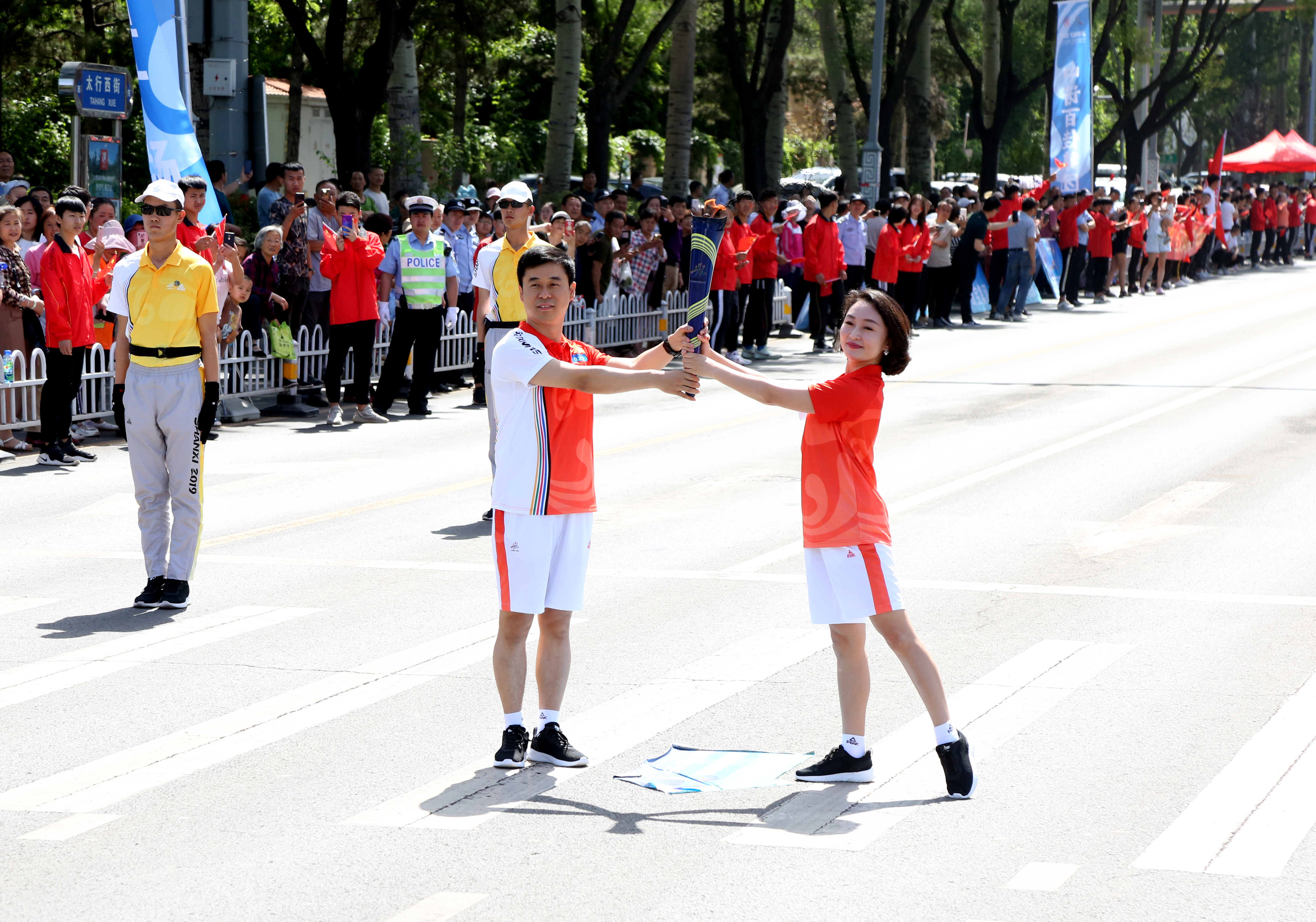 二青会实体火炬开始在朔州传递,二青会火炬传递长治上党区