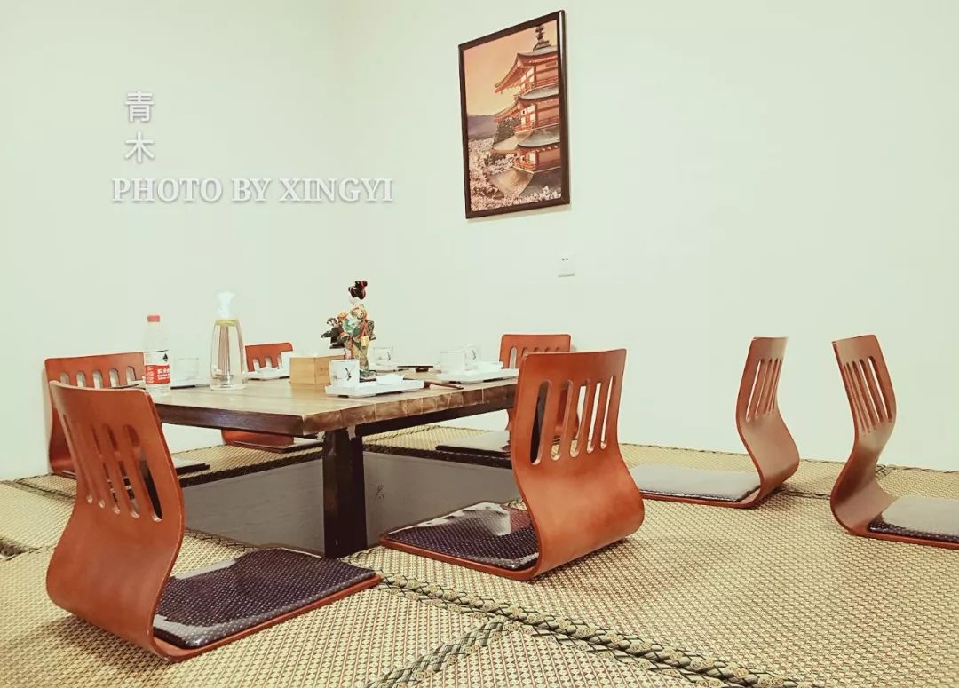 花间一壶酒足以慰风尘,花间一壶酒