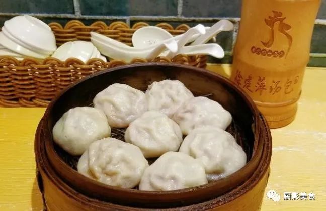 南京小吃鸭血粉丝,南京王府大街小吃