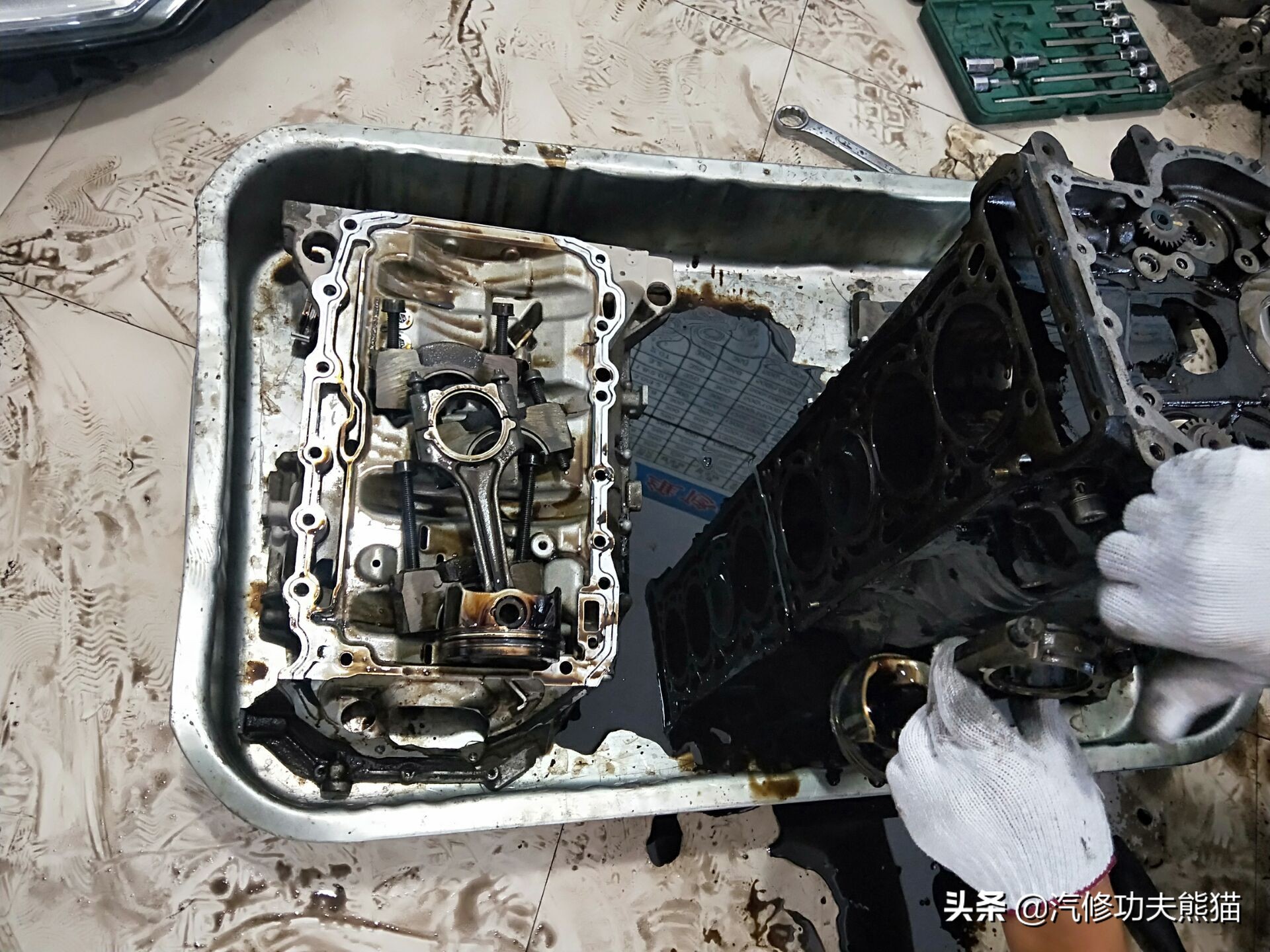 07年奥迪a6轻微烧机油怎么解决,奥迪2007款a6烧机油的原因