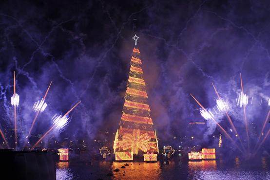 上海有圣诞树的地方,上海魔都圣诞树