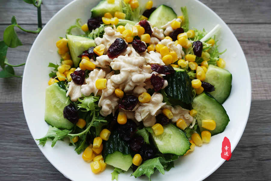 青皮核桃什么季节好吃,又是一年吃山核桃的季节