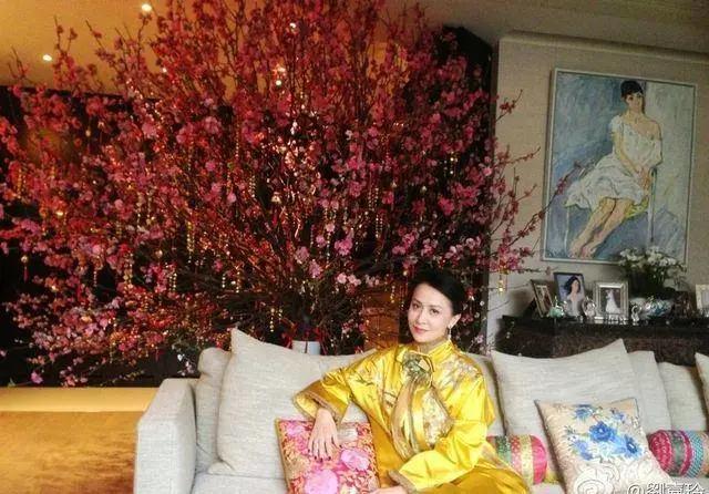 张国荣一生帮过多少人,张国荣当年提携过多少后辈