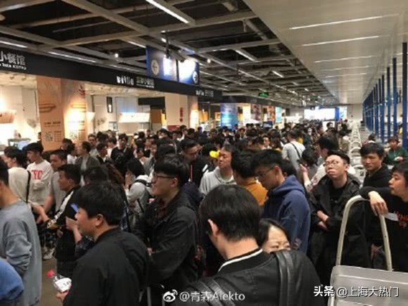 一条地毯炒到万元？沪上这些网红值得排队么