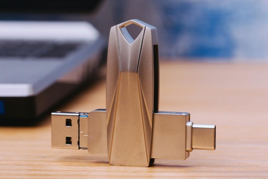 机械师深度测评,机械师4090主机测评