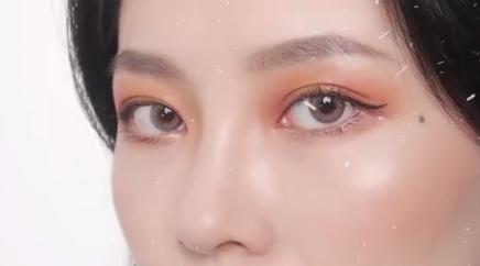 王一博同款的玫瑰眼妆,王一博舞台眼妆仿妆教程