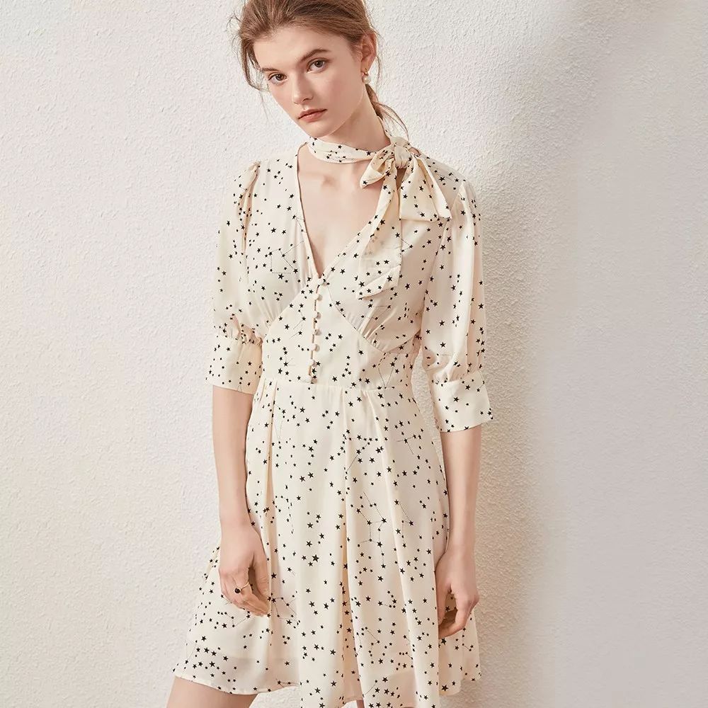 陈都灵绝美穿搭,陈都灵最新穿搭图