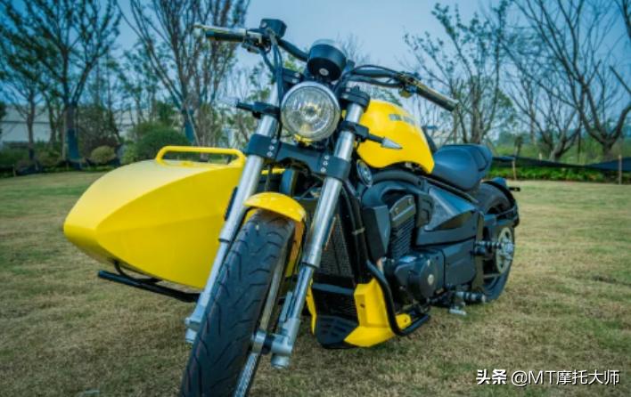 边三轮大地鹰王摩旅,大地鹰王的边三轮摩托车详细介绍