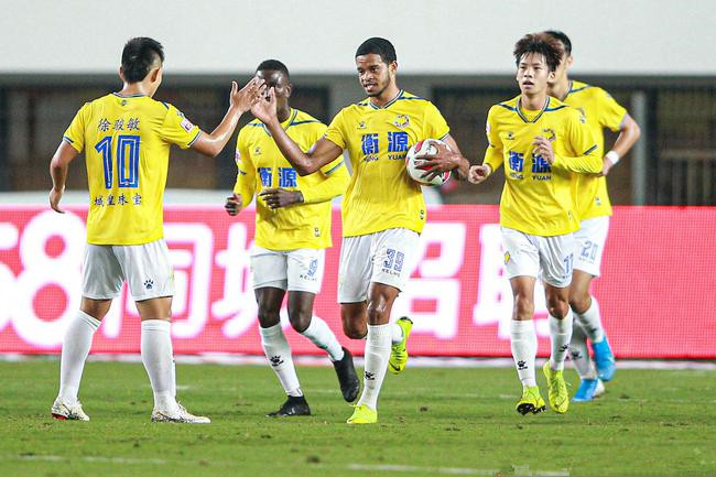 从升级中超到降级中乙，申鑫一年光速堕落，一切都是欠薪的错